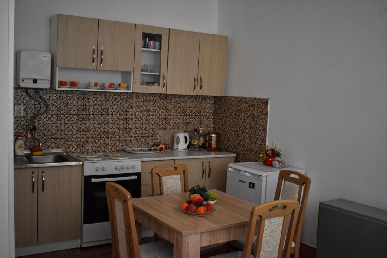 Apartman Samardzic เทรบินเย ภายนอก รูปภาพ